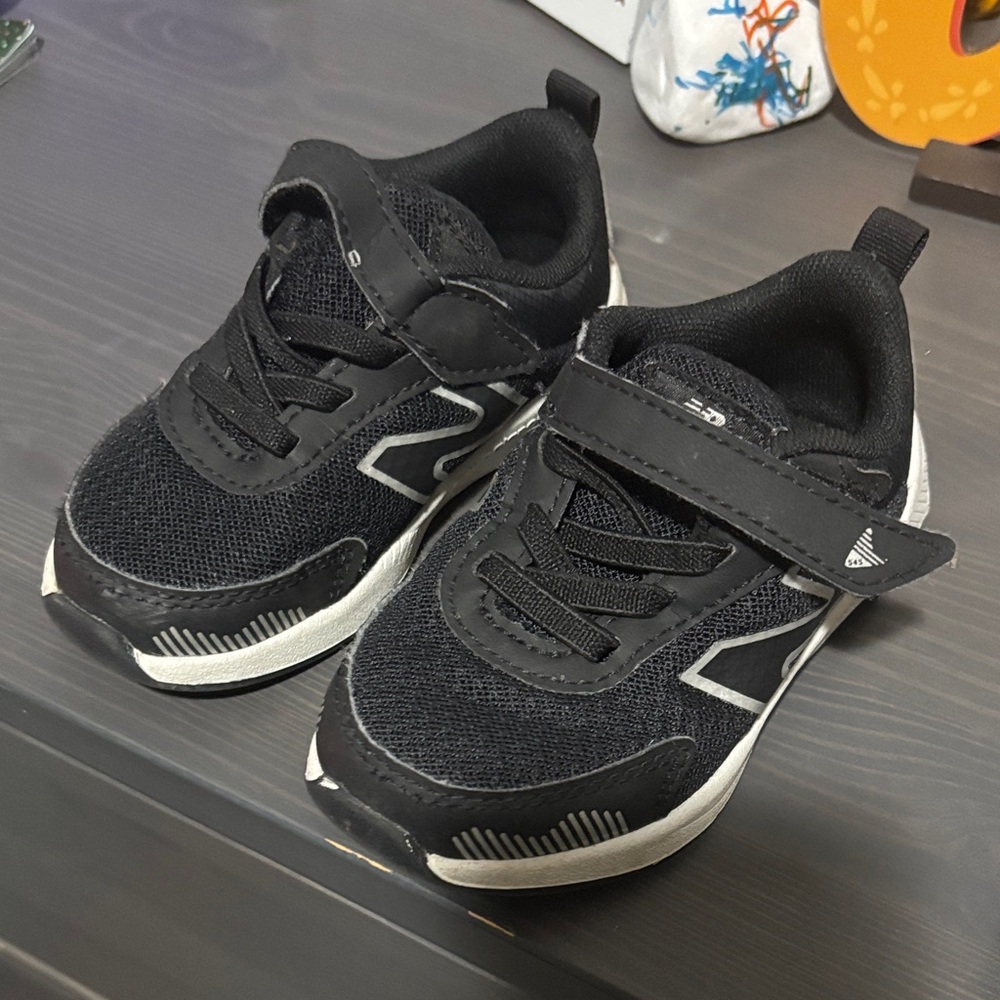 New Balance Black Kids Sneakers with Velcro